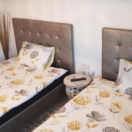 Sunshine Court Budget 4*