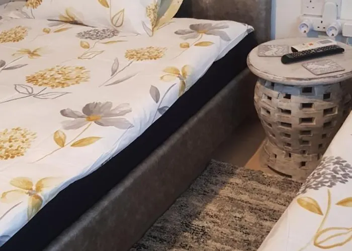 Bed & Breakfast Sunshine Court Budget