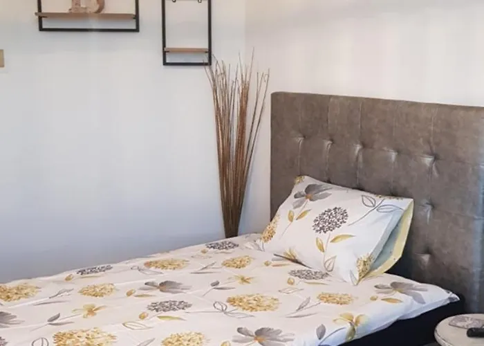 Sunshine Court Budget San Pawl il-Baħar