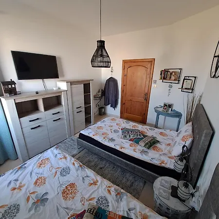 Sunshine Court Budget B&B St. Paul's Bay