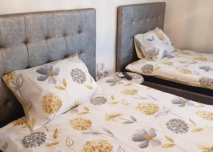 Sunshine Court Budget Couette-café 4*