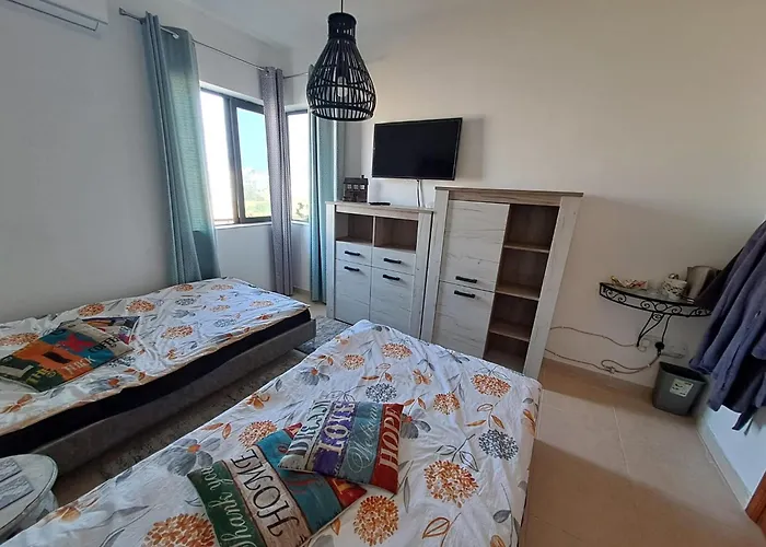 Sunshine Court Budget 4*