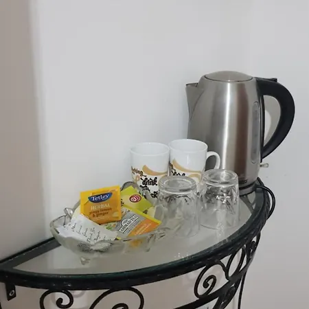 Sunshine Court Budget Panzió San Pawl il-Baħar