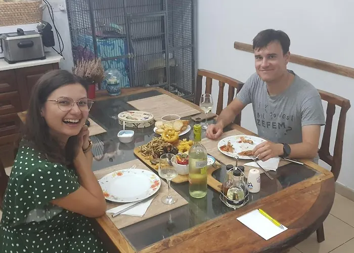 Sunshine Court Budget Oda ve Kahvaltı 4*