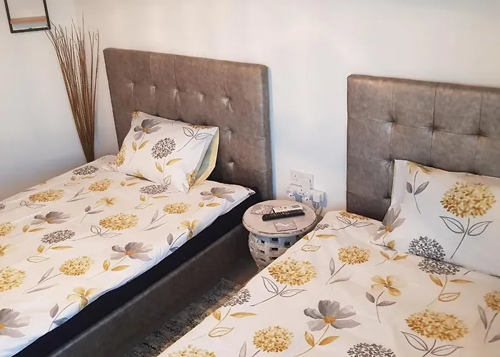 Sunshine Court Budget 4*