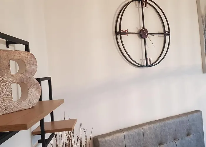 Sunshine Court Budget Oda ve Kahvaltı 4*